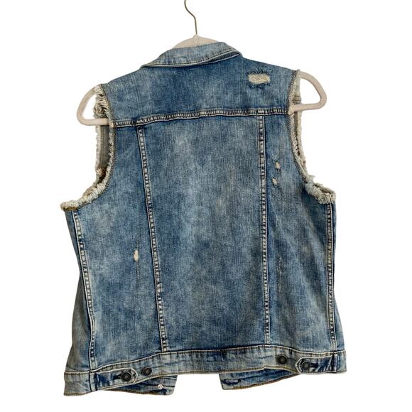 NWT Silver Jeans Co Mid Wash Denim Button Up Distressed Western Vest Size Medium - Picture 2 of 16